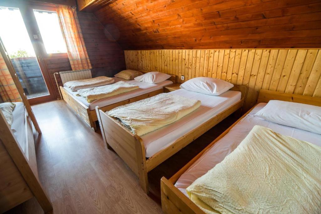Hotel Ruska Koca Hočko Pohorje Exterior foto